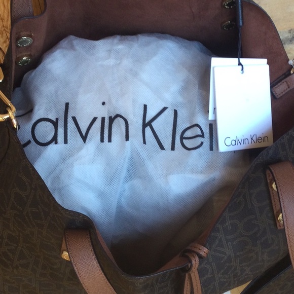 NWT Calvin Klein Brown Gold Monogram Reversible Crossbody Purse Tote - Picture 7 of 16